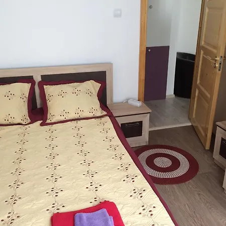 Luxury In Апартаменти *